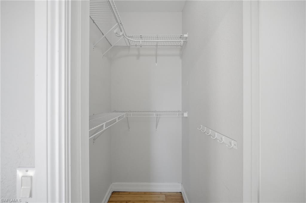 BOTH SECONDARY BEDROOMS WITH LARGE WALK IN CLOSETS