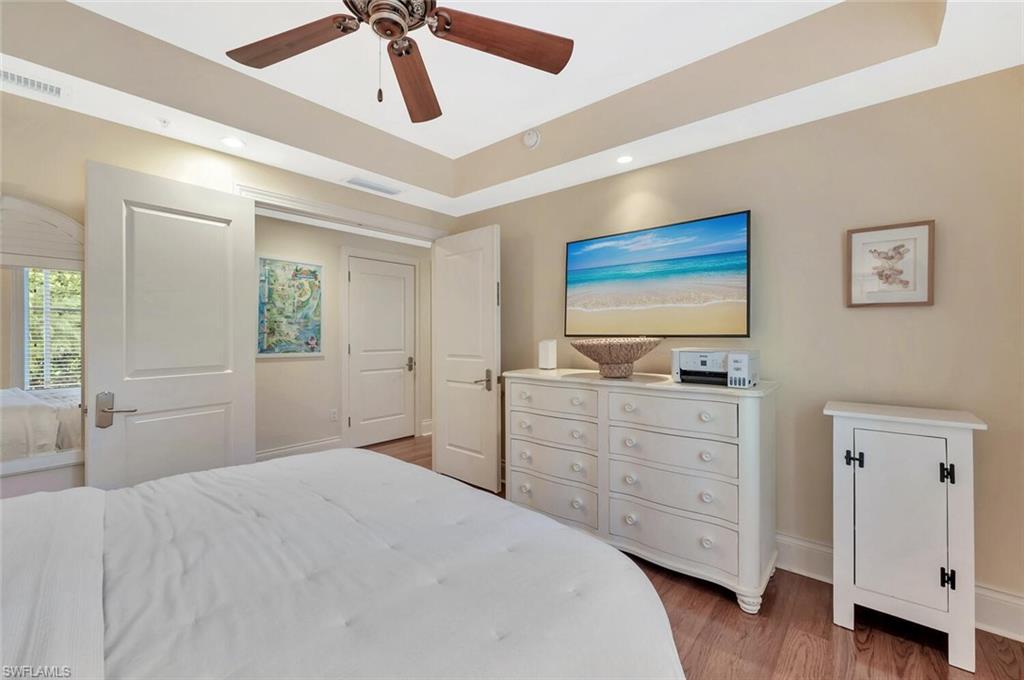 Queen Bed
