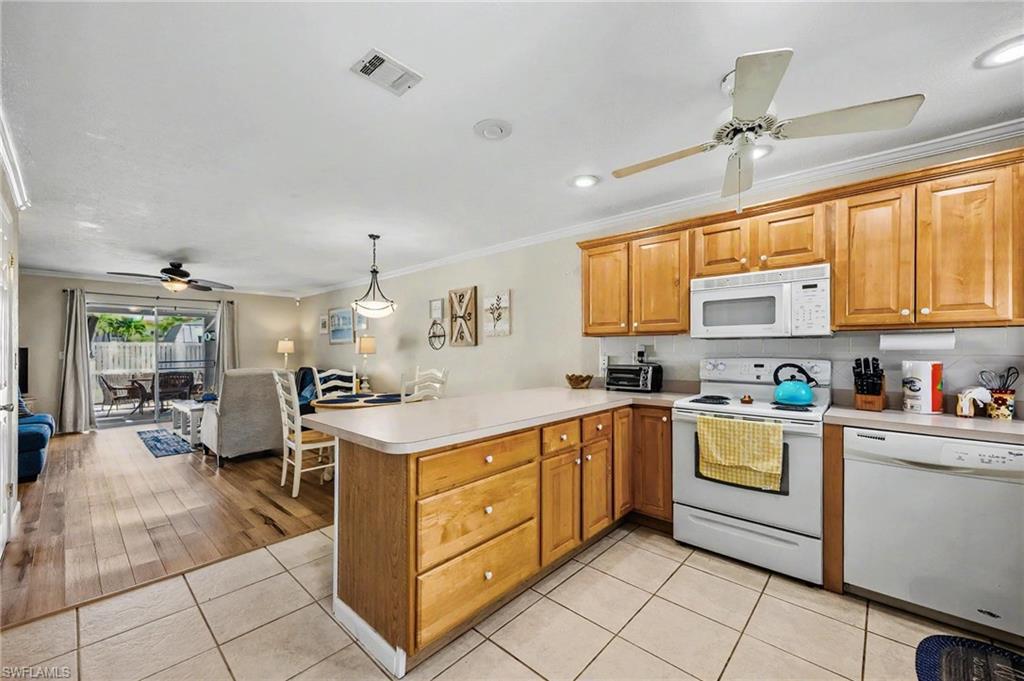 6777 Winkler RD 150