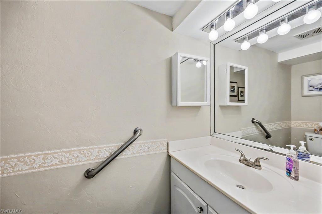 6777 Winkler RD 150 photo 9