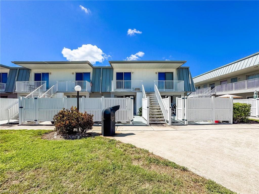 6777 Winkler RD 150 photo 18