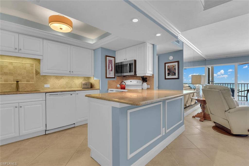 3443 Gulf Shore BLVD N 710 photo 8