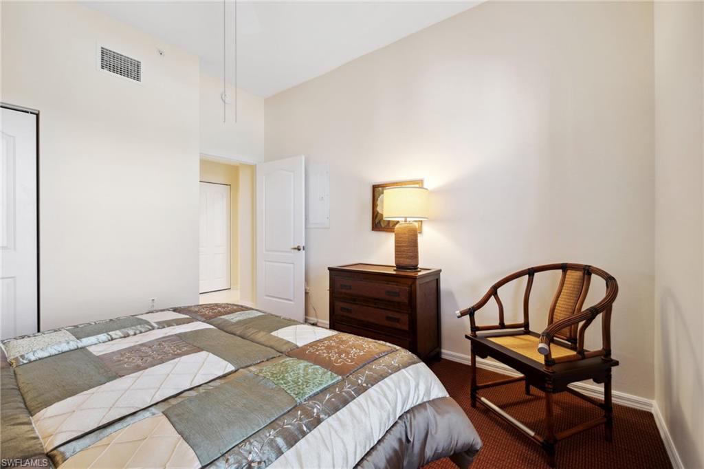 14815 Laguna DR 702 photo 23