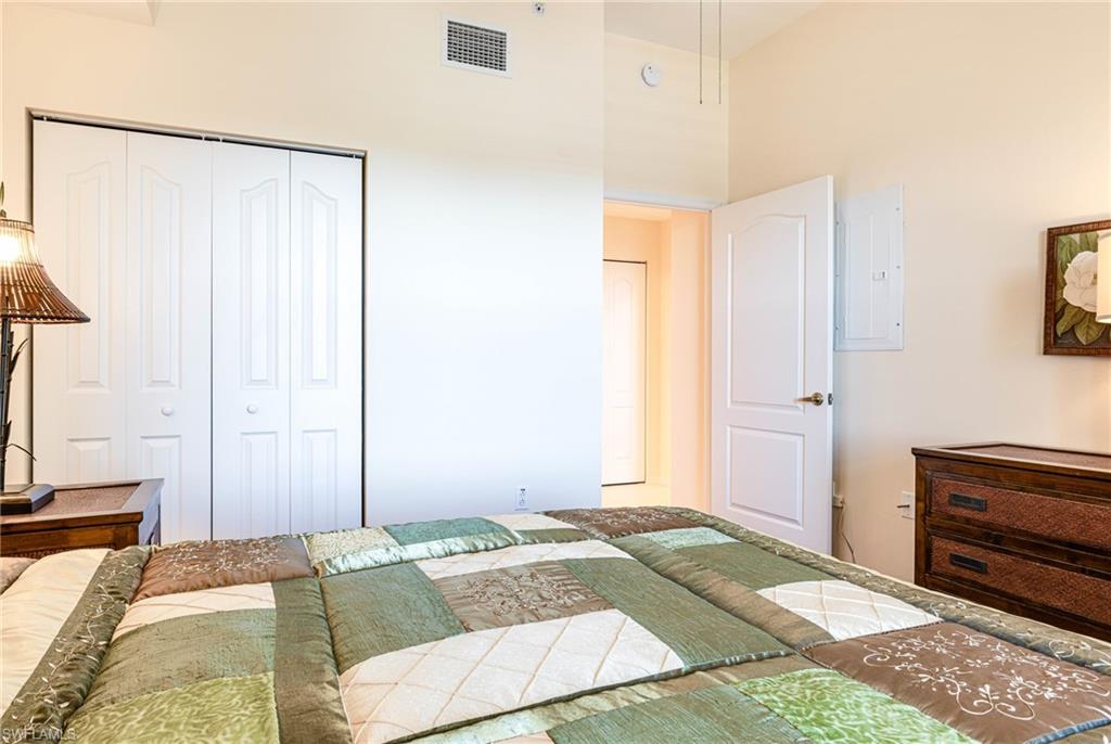 14815 Laguna DR 702 photo 35