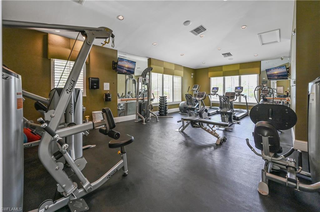 Exercise room with recessed lighting