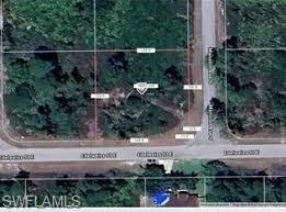 Aerial map of property and surrounding area