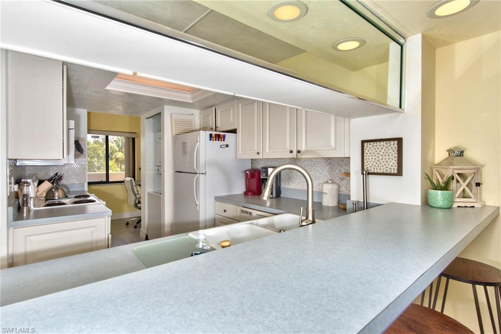 7500 Estero BLVD 202 photo 11