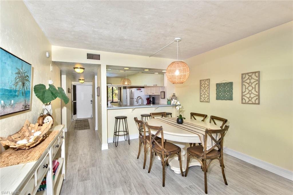 7500 Estero BLVD 202