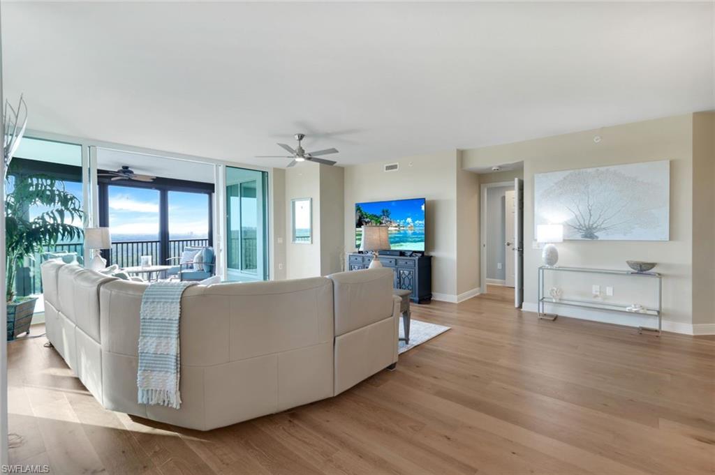 455 Cove Tower DR 801 photo 11