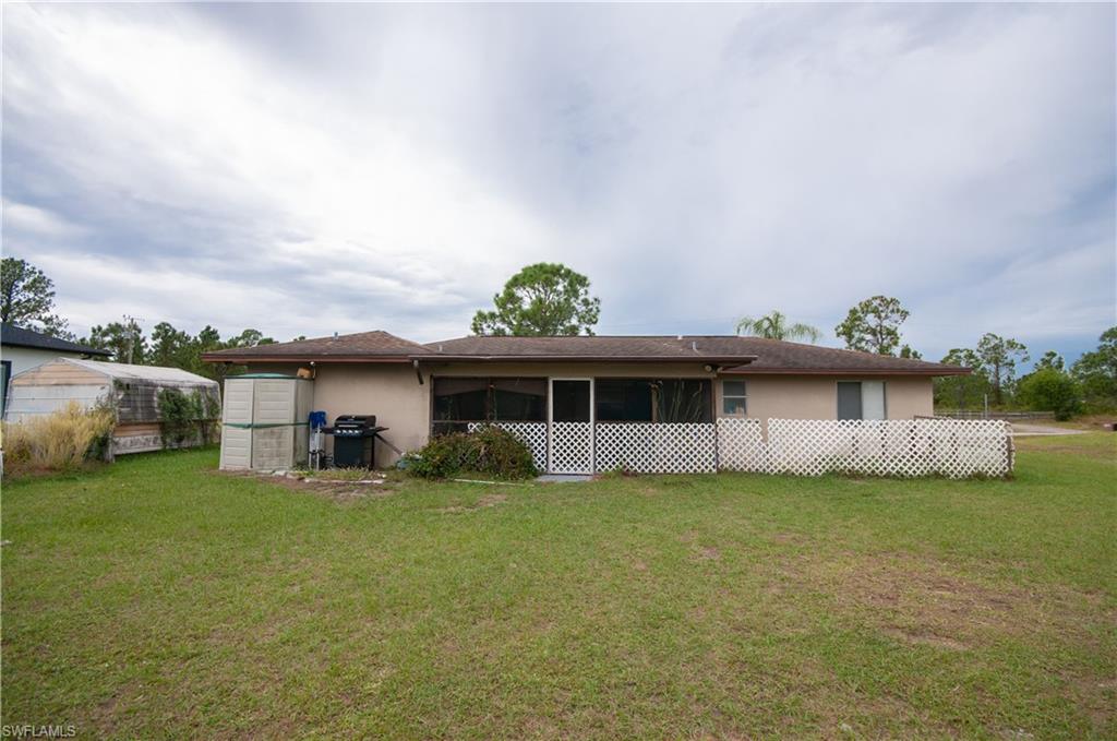 404 Irving AVE photo 16