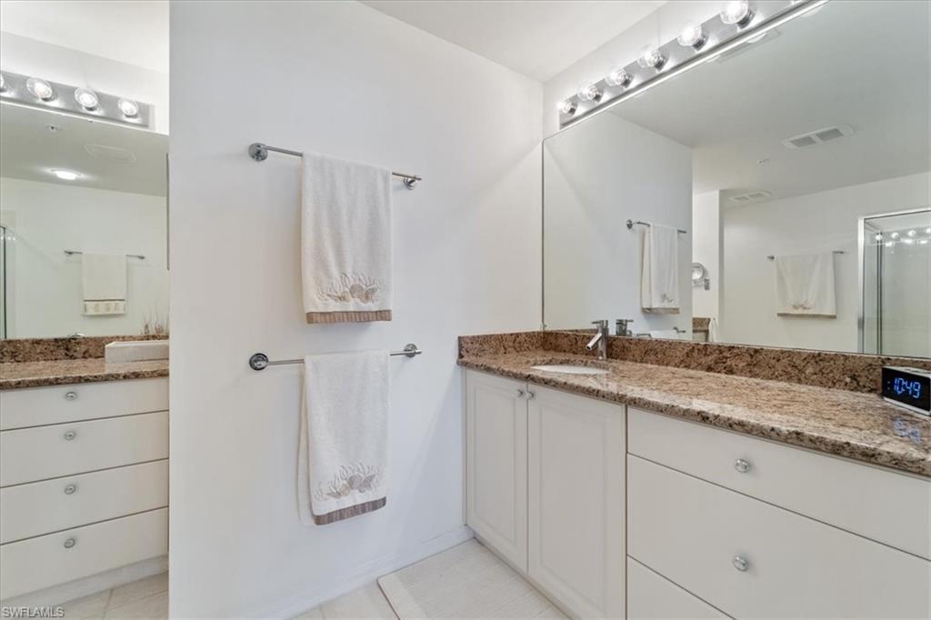 14819 Laguna DR 501 photo 27