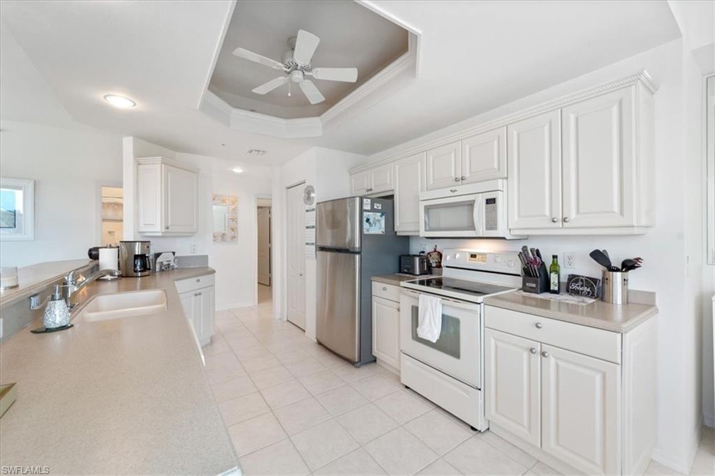 14819 Laguna DR 501 photo 17