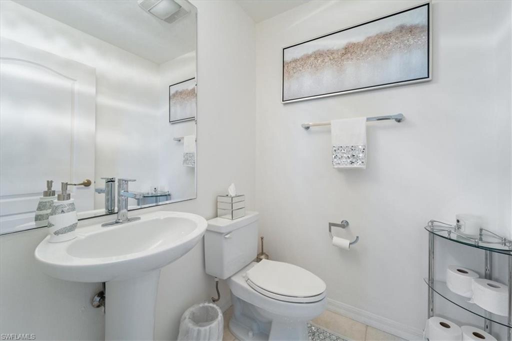 14819 Laguna DR 501 photo 31