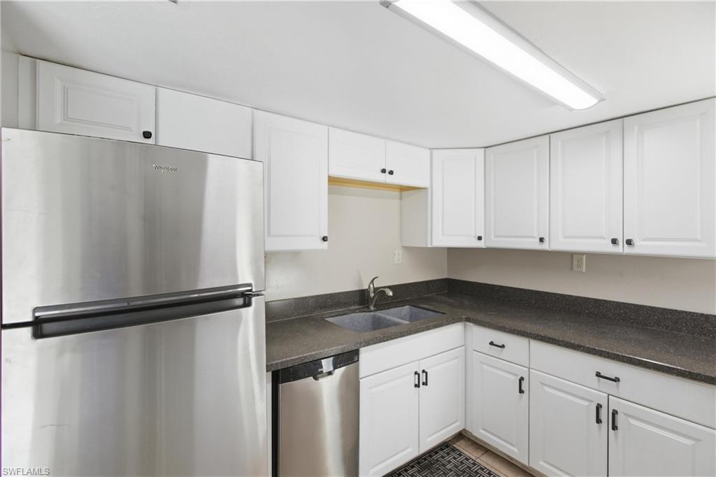 4931 Vincennes CT 4 photo 12