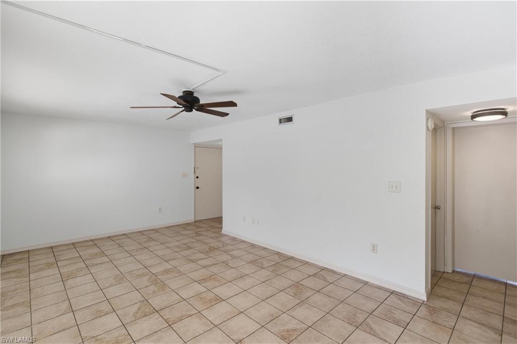 4931 Vincennes CT 4 photo 7