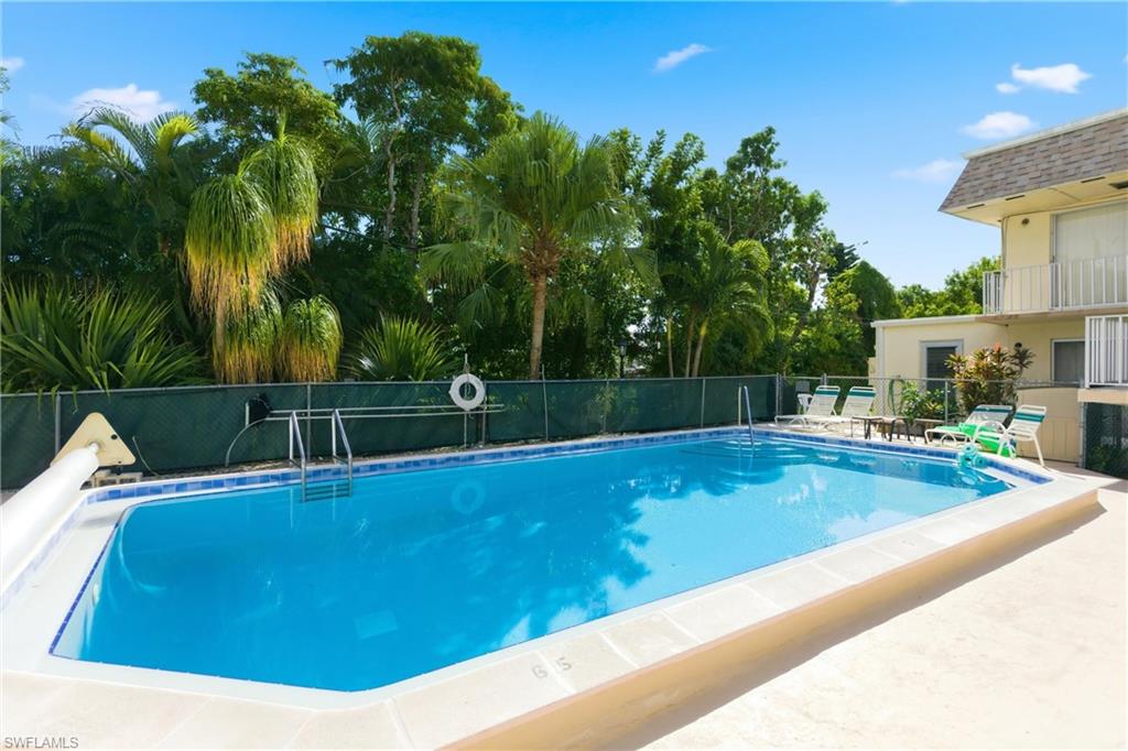 4931 Vincennes CT 4