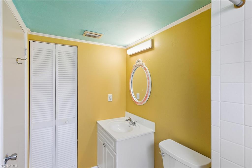 4931 Vincennes CT 4 photo 21