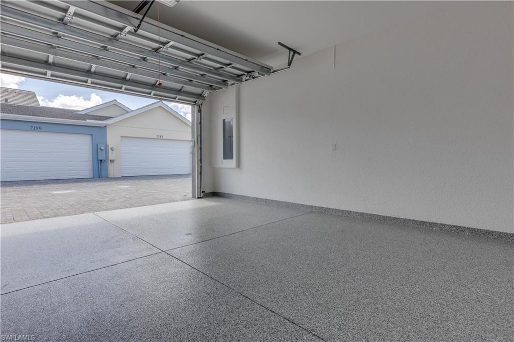 7213 Saona CT photo 18