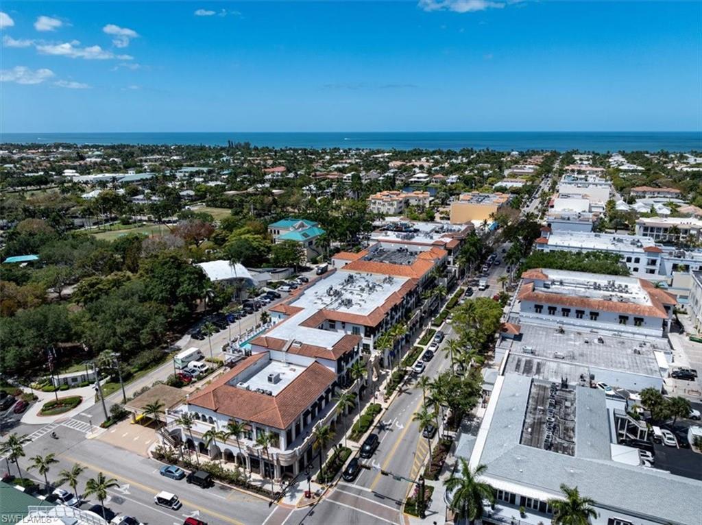 5th Ave Olde Naples