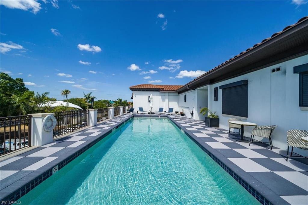 rooftop pool