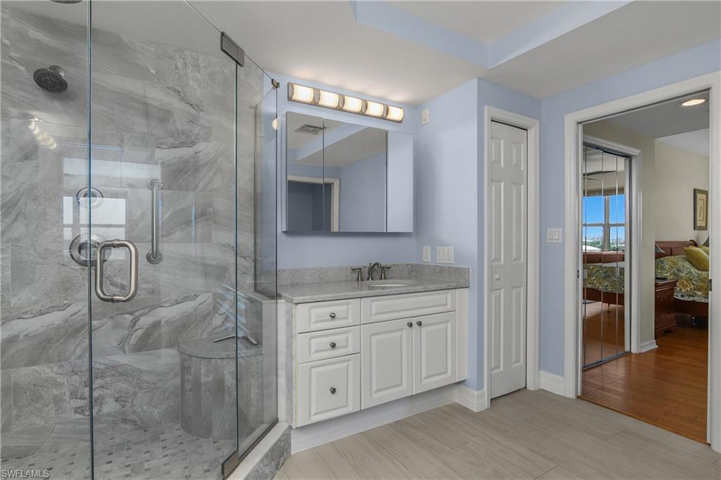 Dual vanities