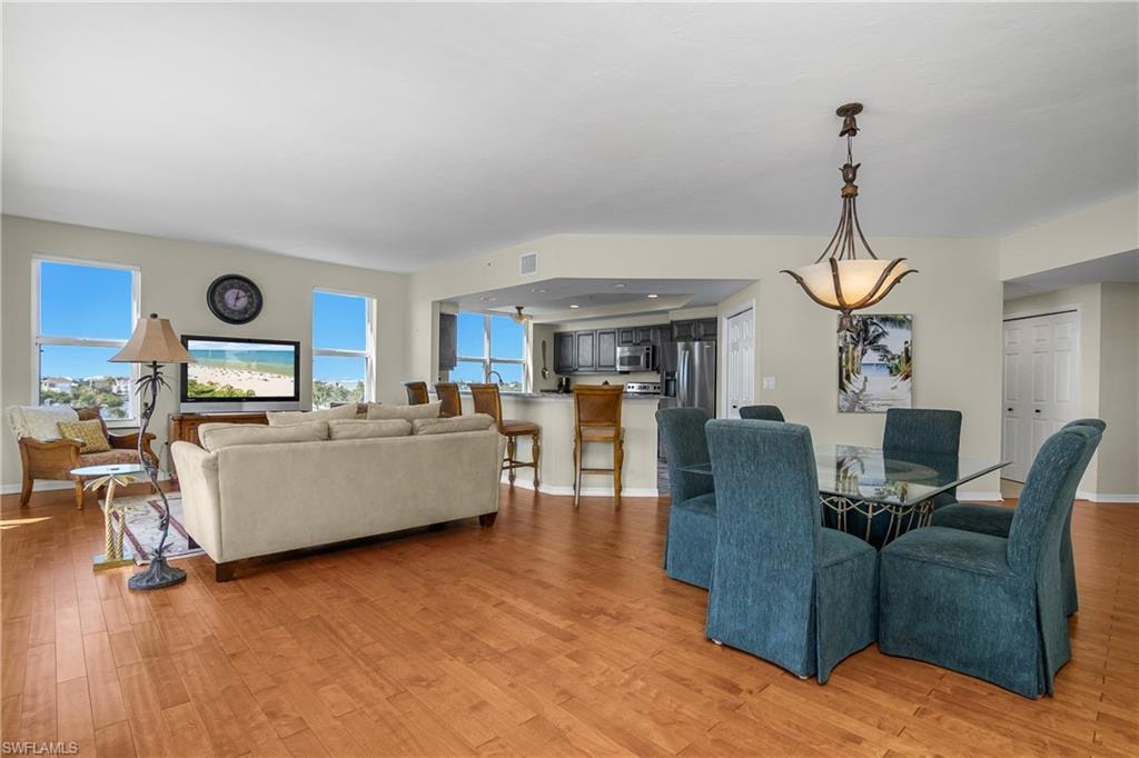 Hardwood floors in main rooms