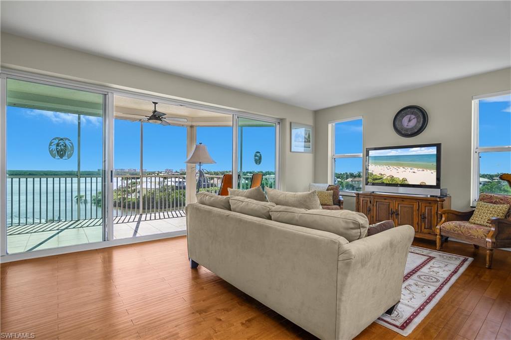 4975 Bonita Beach RD 507 photo 15