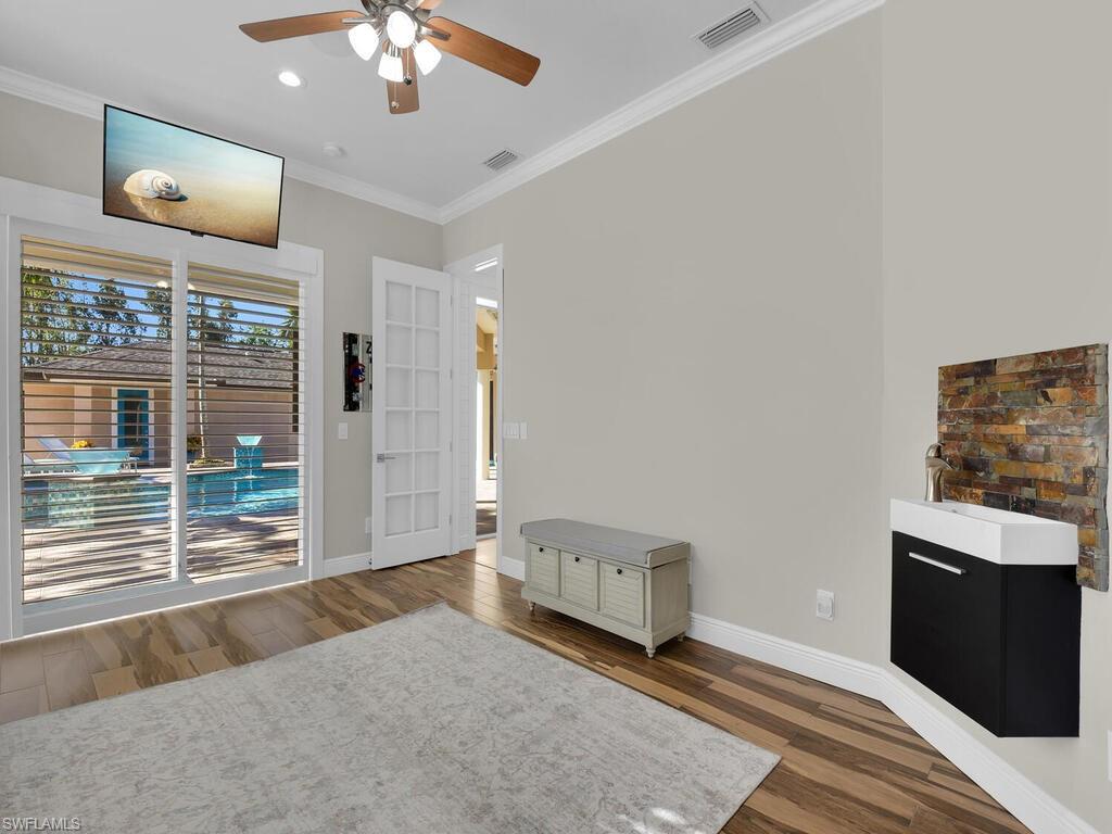 Guest Room 4