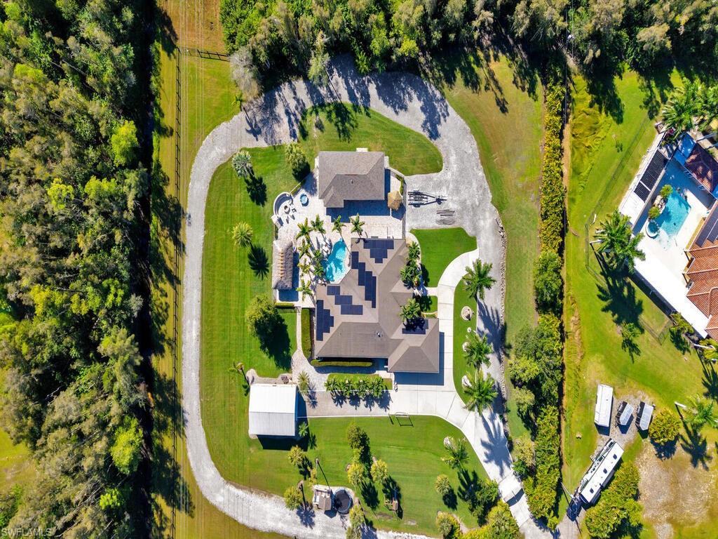 Almost 6k sq ft of Outdoor Living Space + 2 Electric Gates