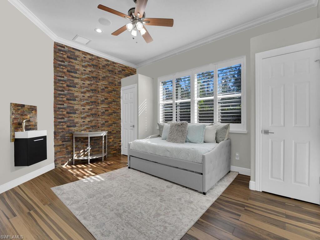 Guest Room 4