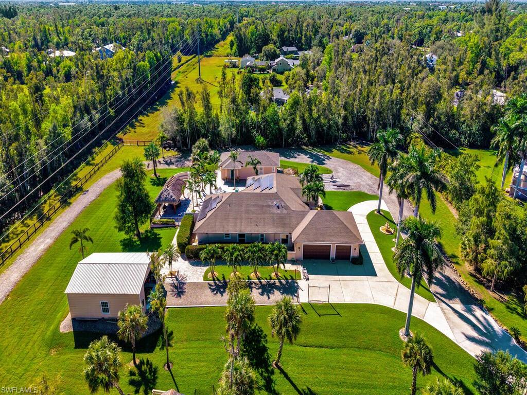 Attached 3 car garage + detached garage