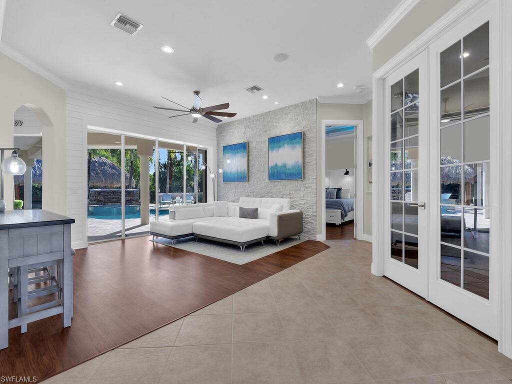 Living & Family Room Layout