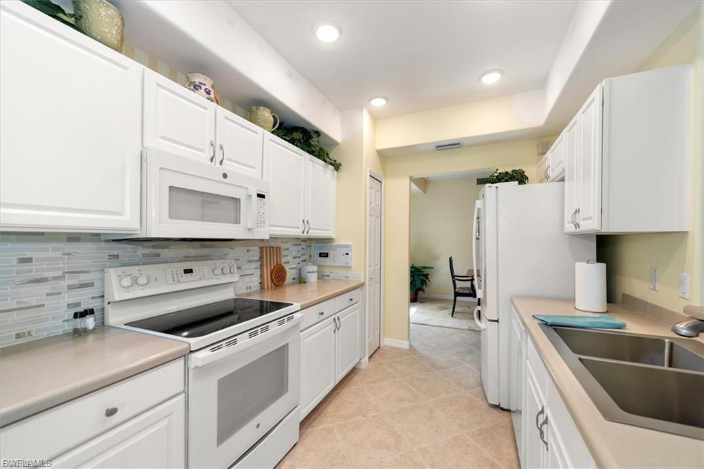 11033 Mill Creek WAY 202 photo 6