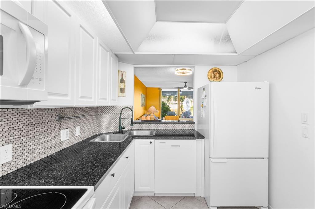 5959 Winkler RD 114 photo 7