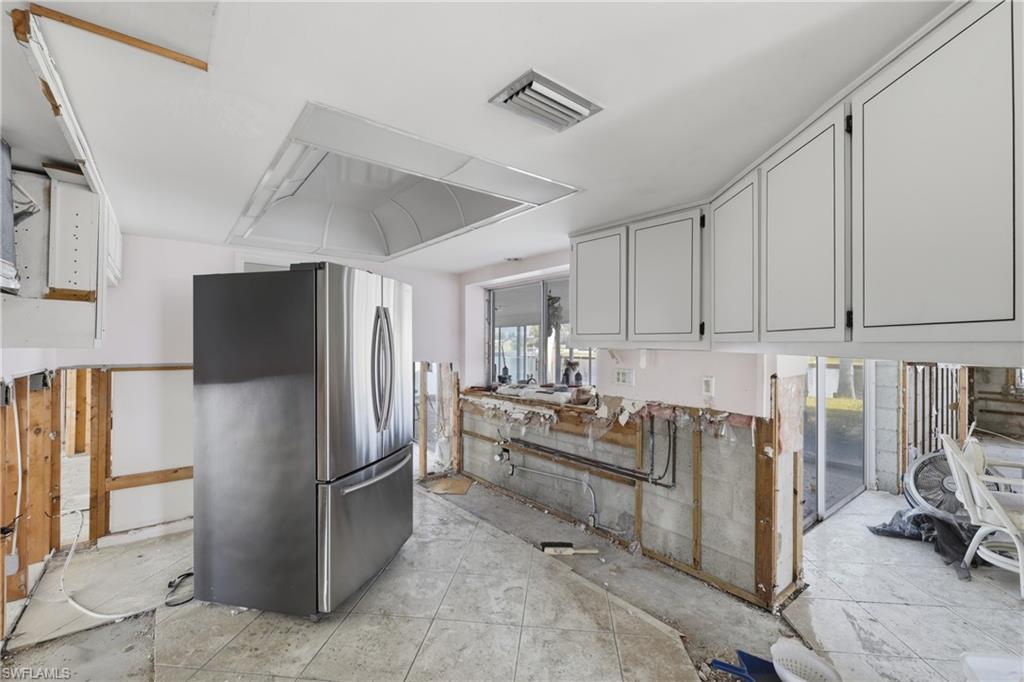 111 SW 49th TER photo 23
