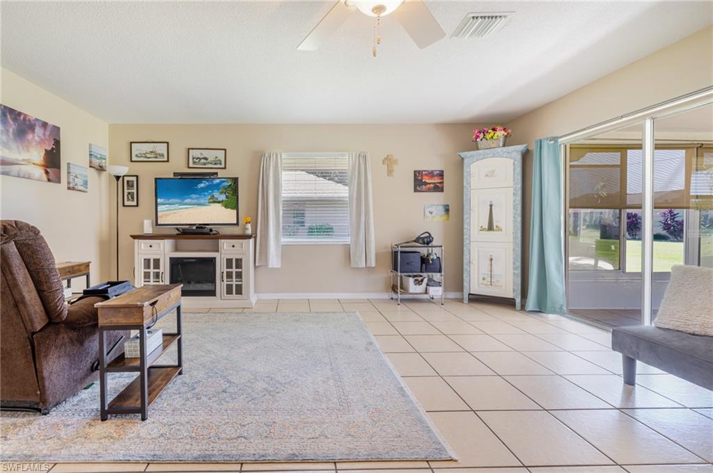 257 Briar CT