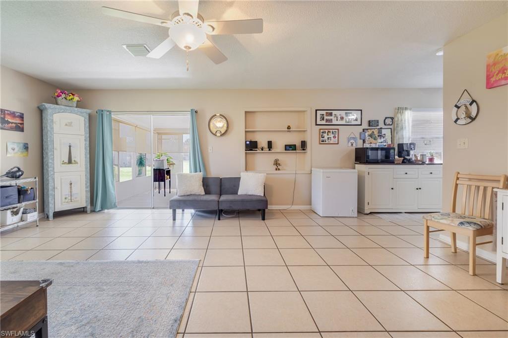 257 Briar CT photo 8