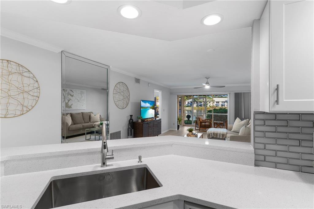816 Gulf Pavilion DR 102 photo 9