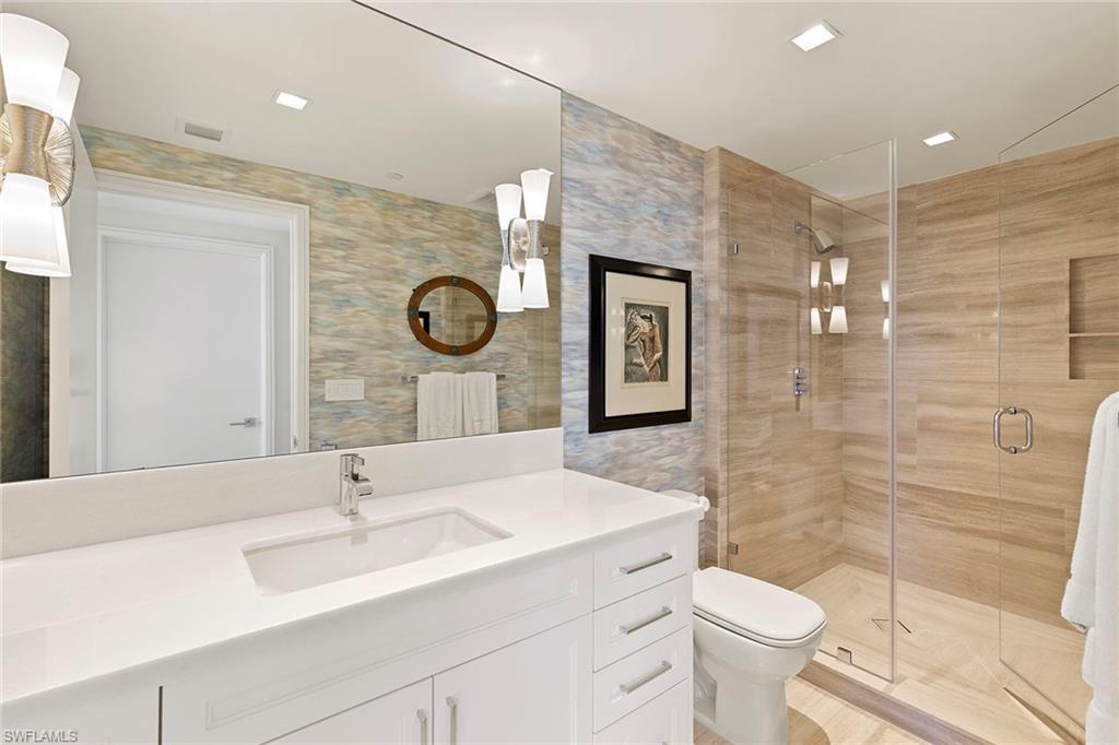 6897 Grenadier BLVD 902 photo 32