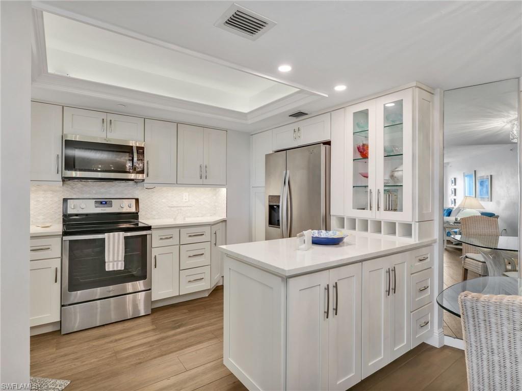 4751 Gulf Shore BLVD N 602 photo 17