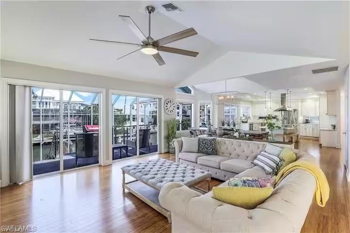 437 Trade Winds AVE