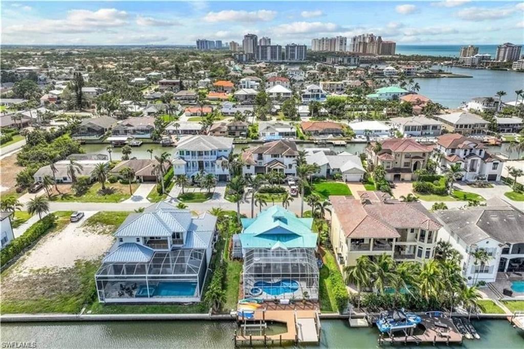 437 Trade Winds AVE photo 33