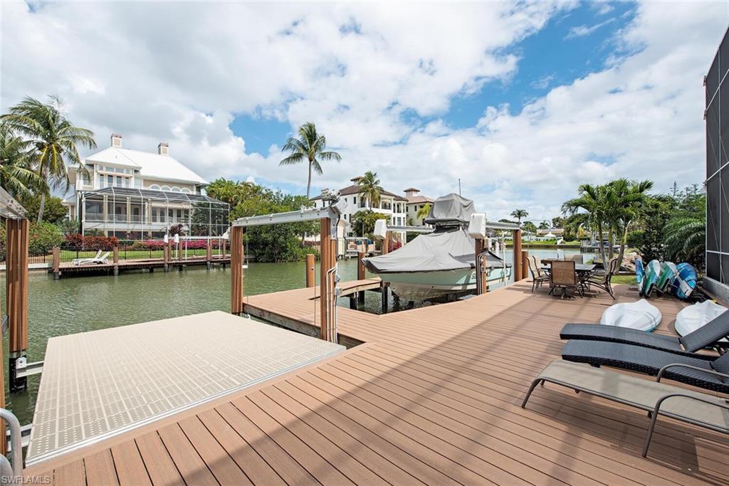 437 Trade Winds AVE photo 25