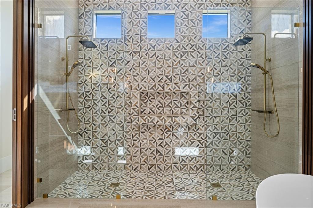 2272 Oakes BLVD photo 25