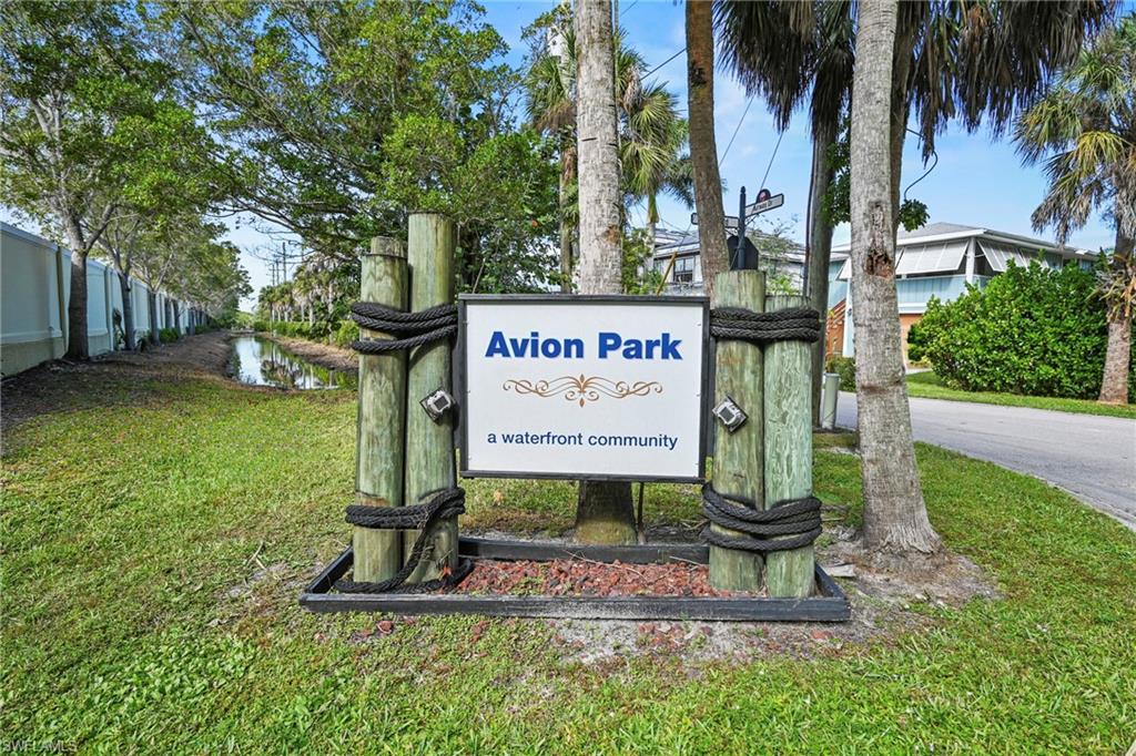 Avion Park Community/sign