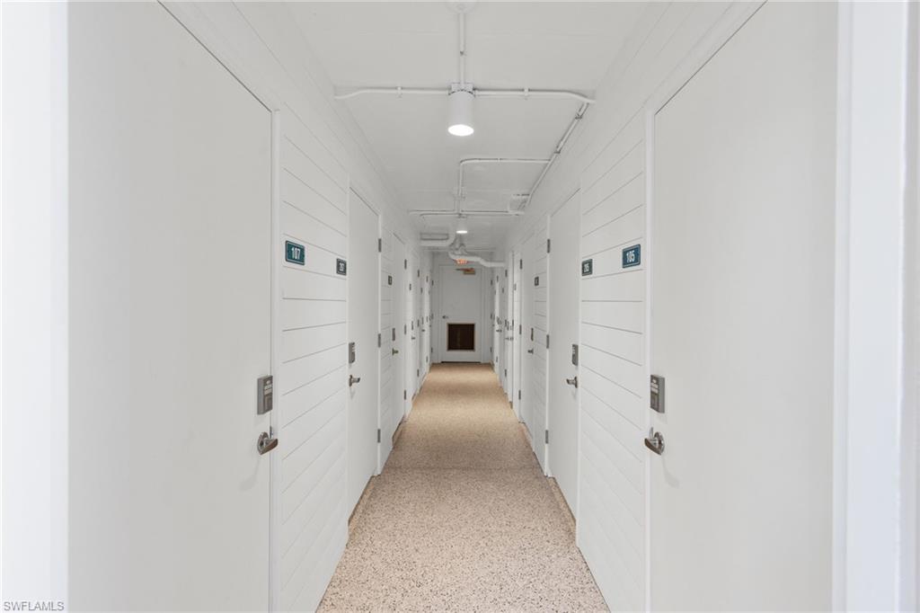 Private storage lockers