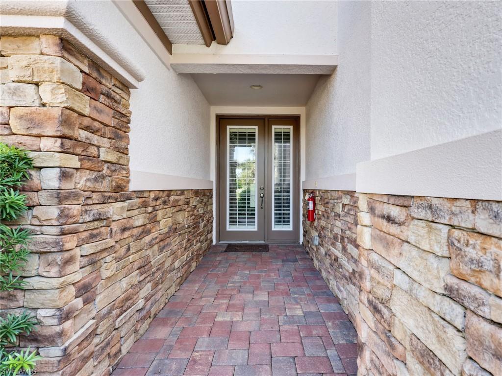 8060 Players Cove DR 101 photo 10