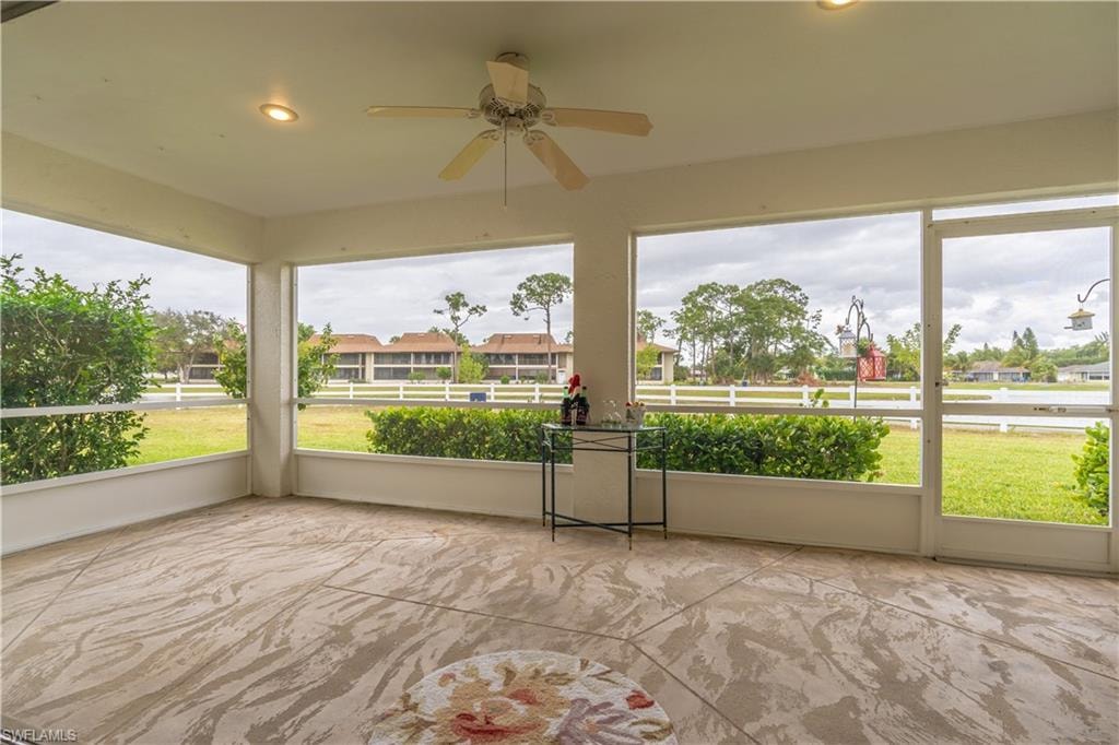 Lanai with view to the backyard