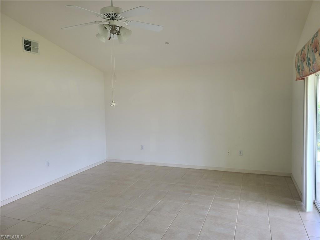 Spacious living/entertainment area