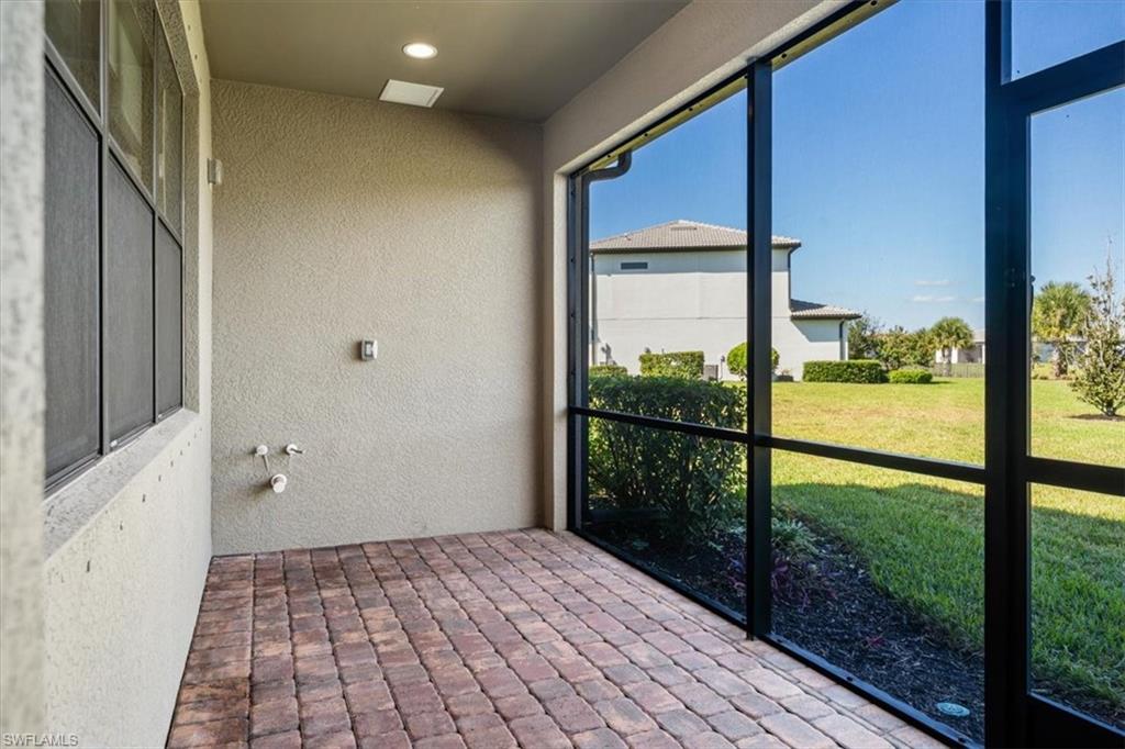 4491 Steinbeck WAY photo 37